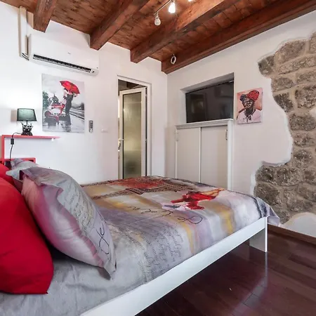 Mango & Tango アパート